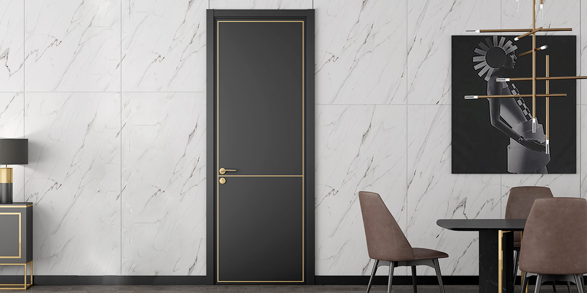 Luxury Interior Door in Dark Lacquer Finish Luxury Interior Door in Dark Lacquer Finish
