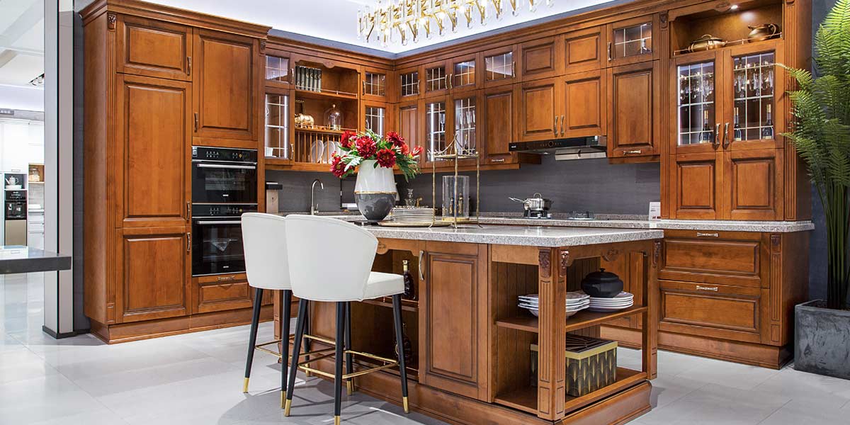 solid wood traditional kitchen cabinets