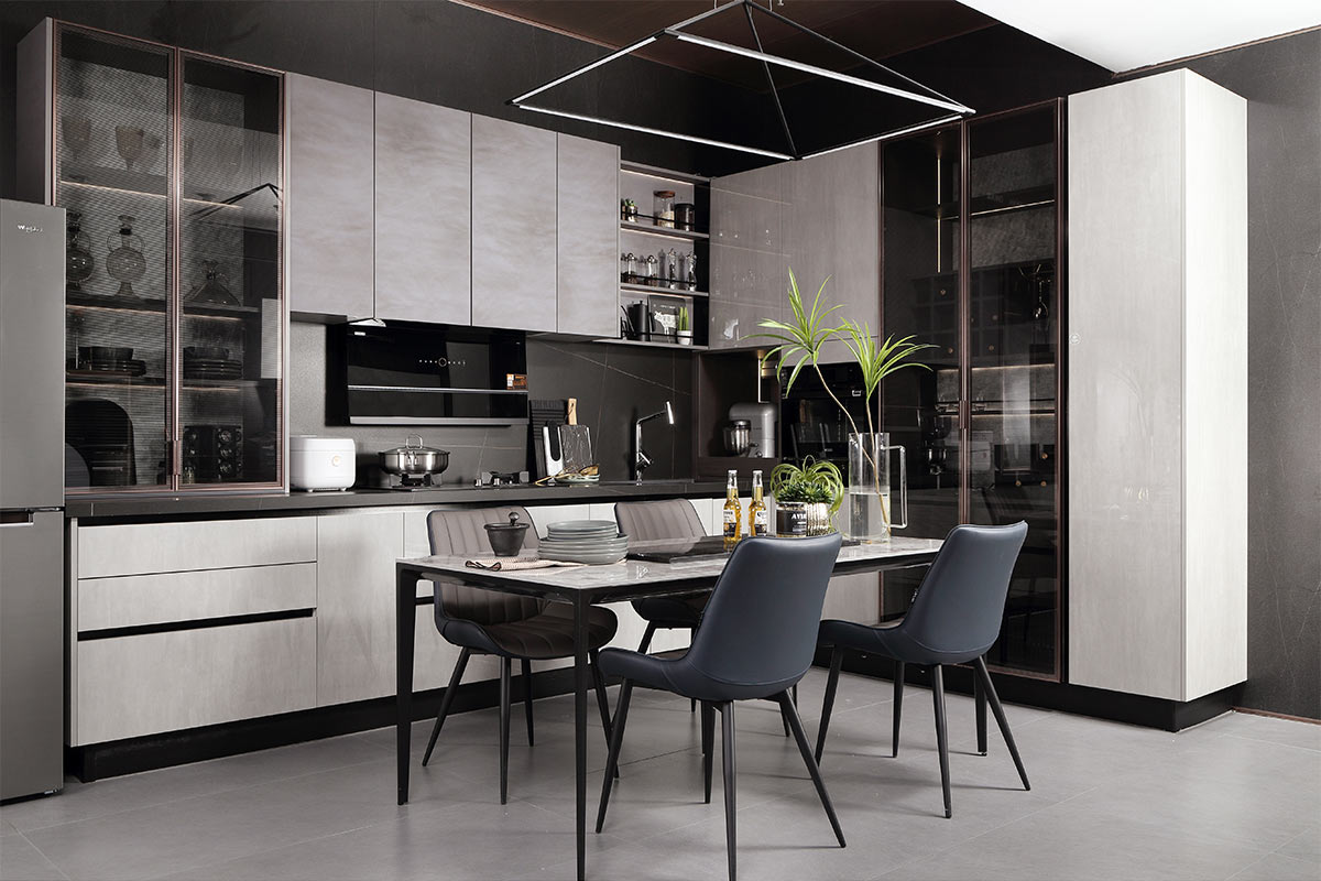 White Glossy UV Lacquer Kitchen Cabinets White Glossy UV Lacquer Kitchen Cabinets