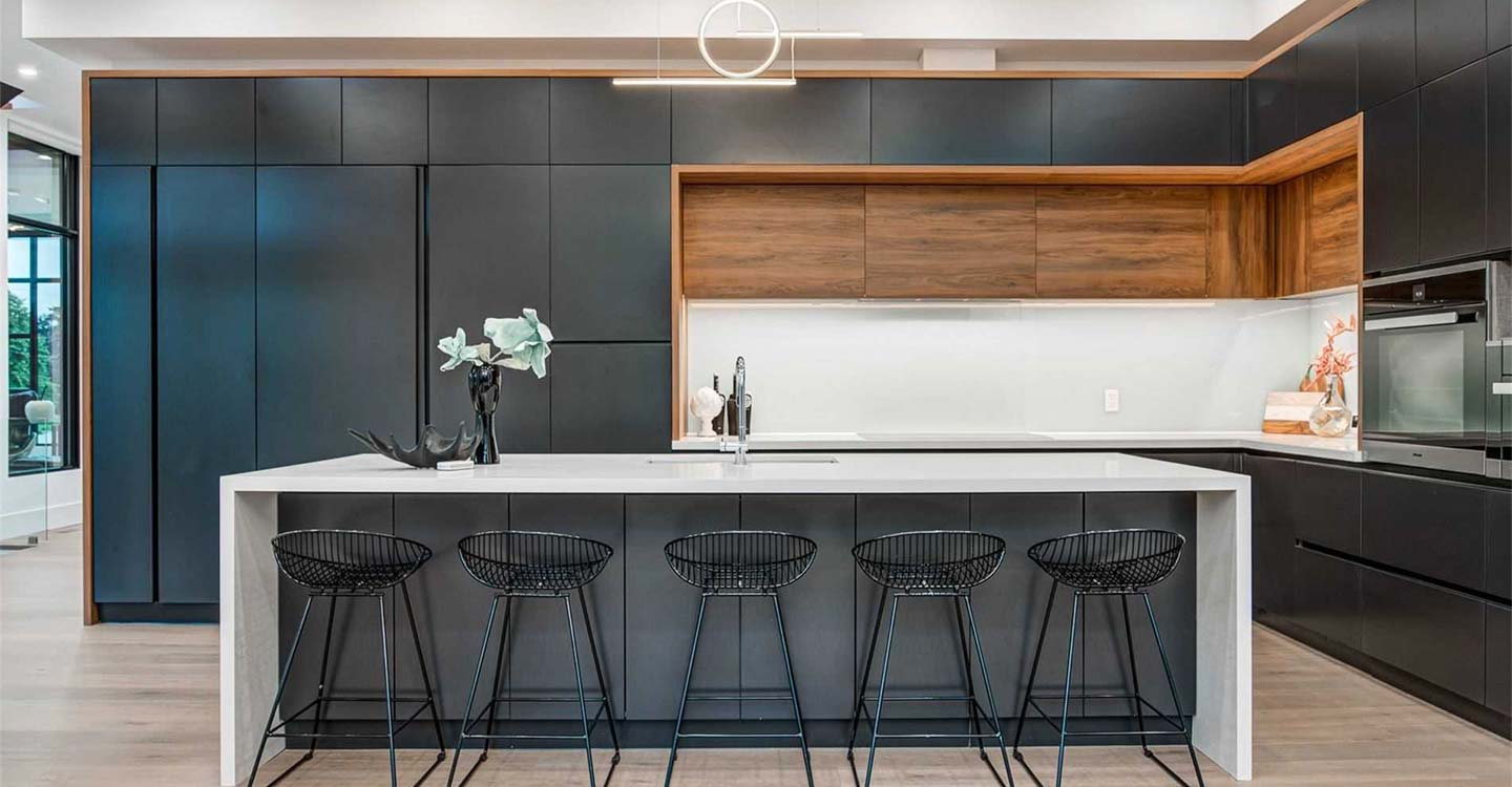 Modern Custom Built Home Project in Oakville, Canada
