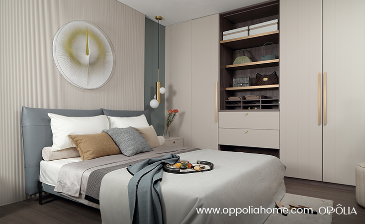 Contemporary Fitted Wardrobe with Built-in Metal Handles