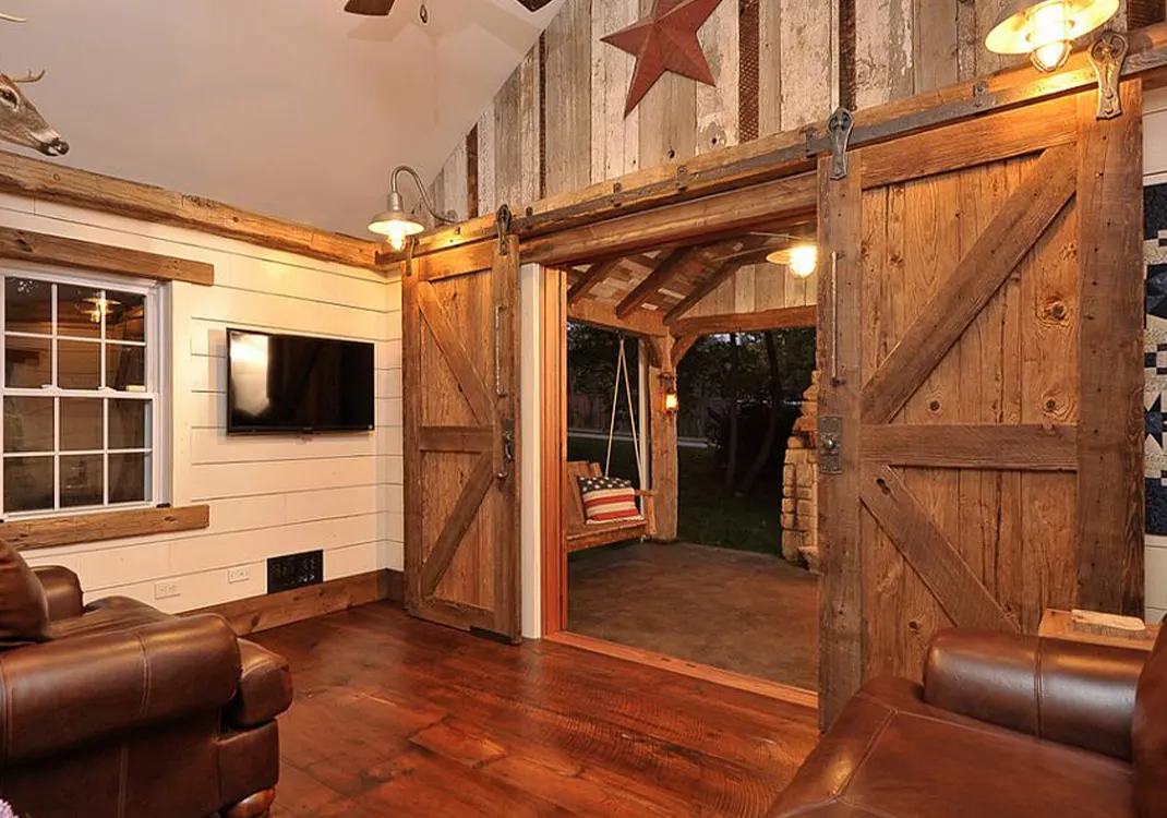 barn door